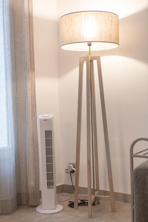 Suite Oisivete Avec Terrasse Vue Sur Patio Et Clim 몽펠리에 외부 사진
