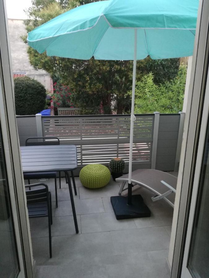 Suite Oisivete Avec Terrasse Vue Sur Patio Et Clim 몽펠리에 외부 사진